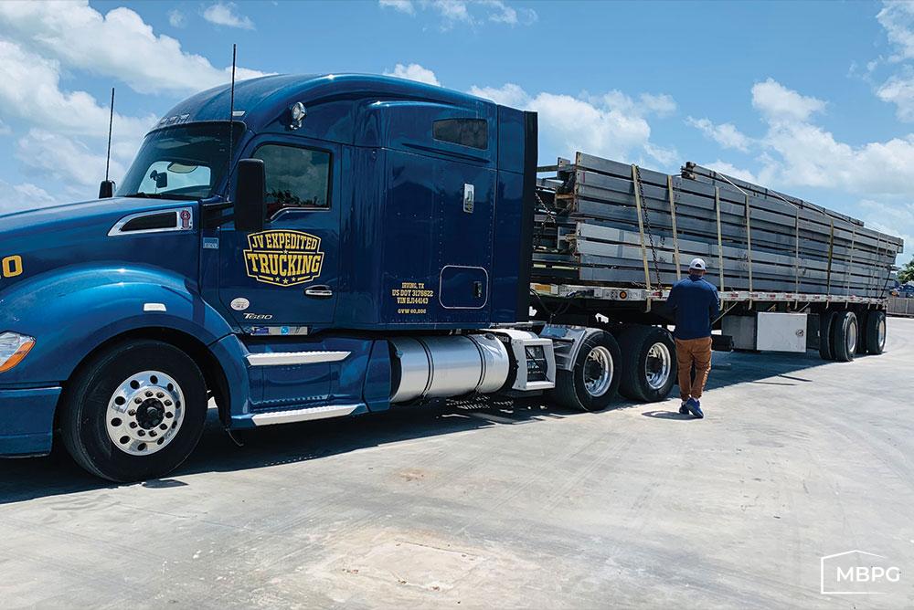 DE1800 | Steel Building Materials Loaded on a Truck Steel Building Materials Loaded on a Truck